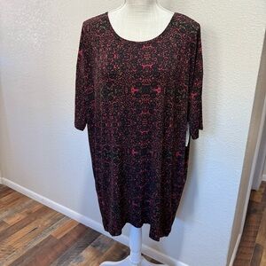 LuLaRoe - Irma - Black and Red Top - Size Medium - NWT